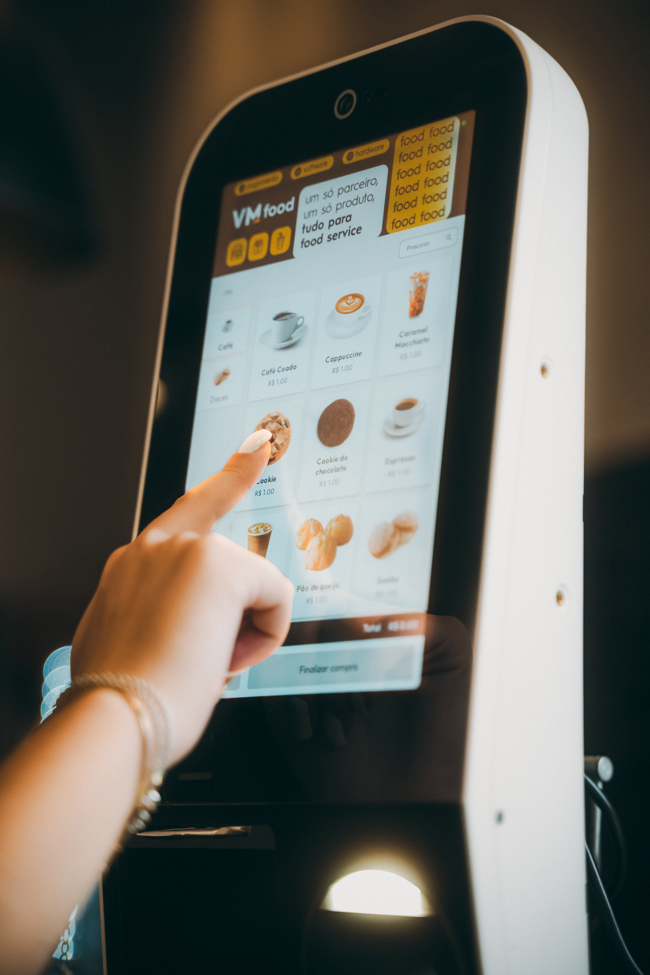 Cliente usando Totem VMFood